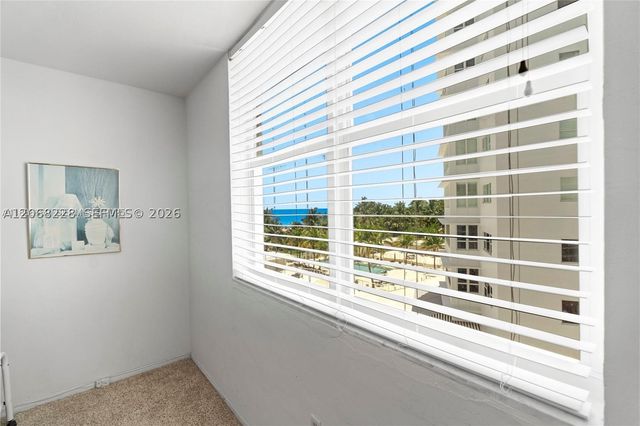 5001 Collins Ave 4G, Miami Beach, FL 33140