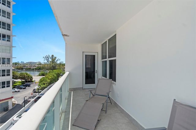 5001 Collins Ave 4G, Miami Beach, FL 33140
