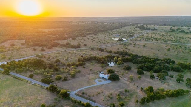 4080 Pleasant Valley Road, Mineral Wells, TX 76067