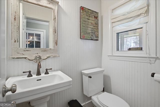 206 Chateau Drive, Fayetteville, GA 30214