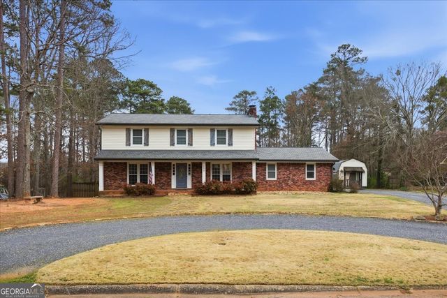 206 Chateau Drive, Fayetteville, GA 30214