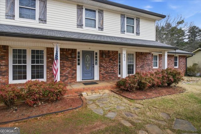 206 Chateau Drive, Fayetteville, GA 30214