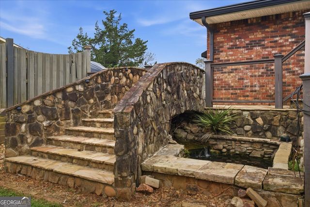 206 Chateau Drive, Fayetteville, GA 30214