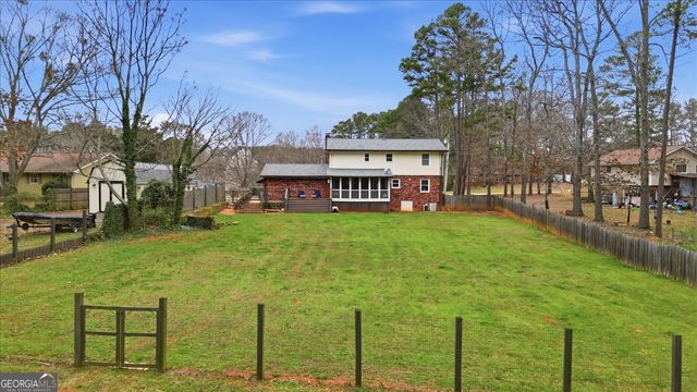 206 Chateau Drive, Fayetteville, GA 30214