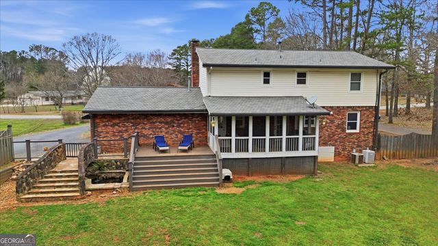 206 Chateau Drive, Fayetteville, GA 30214