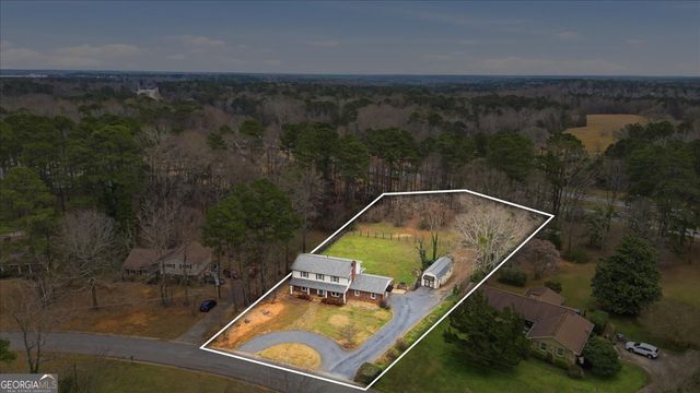 206 Chateau Drive, Fayetteville, GA 30214