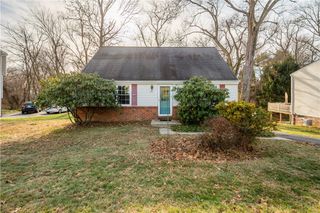 201 Kenney Dr, Sewickley, PA 15143