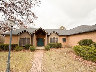 7995 Crestway Road, Clayton, OH 45315