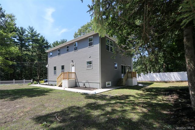 245 New Avenue, Wyandanch, NY 11798