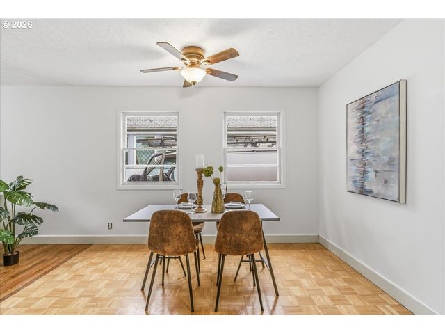 46 Ne BUFFALO St, Portland, OR 97211