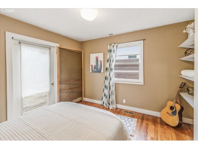 46 Ne BUFFALO St, Portland, OR 97211