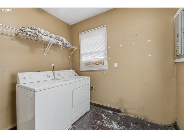 46 Ne BUFFALO St, Portland, OR 97211