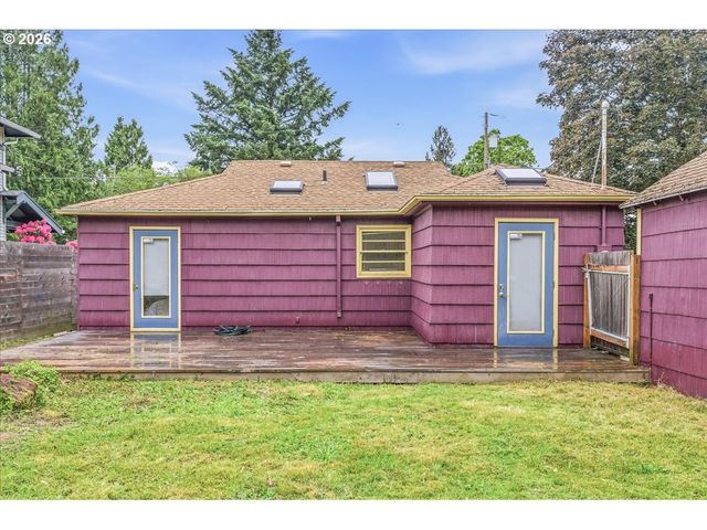 46 Ne BUFFALO St, Portland, OR 97211