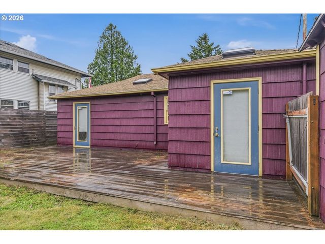 46 Ne BUFFALO St, Portland, OR 97211