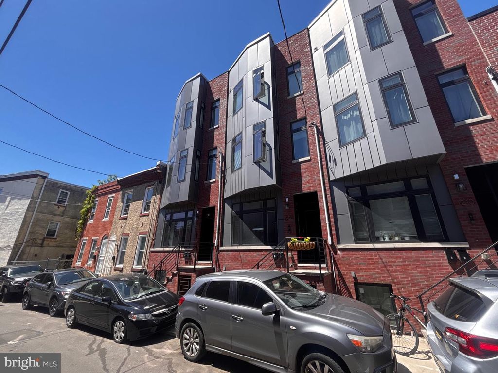 1208 N TAYLOR ST, Philadelphia, PA 19121