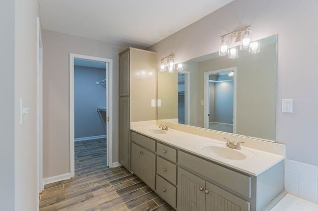 847 Isaac Dr, Clarksville, TN 37040