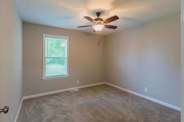 847 Isaac Dr, Clarksville, TN 37040