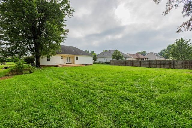 847 Isaac Dr, Clarksville, TN 37040