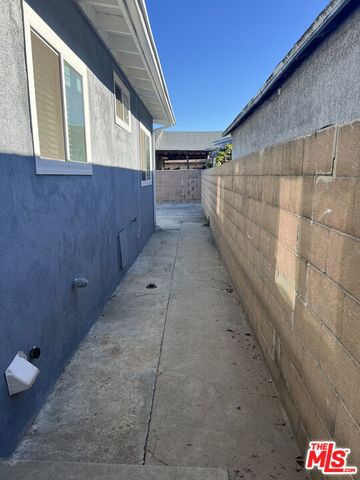 10806 Doty Avenue, Inglewood, CA 90303