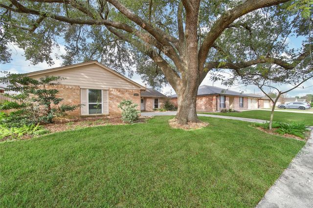 11611 Bonaparte Drive, Cypress, TX 77429