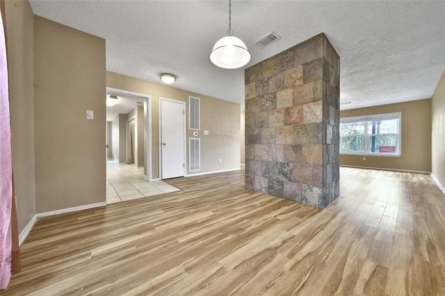 11611 Bonaparte Drive, Cypress, TX 77429