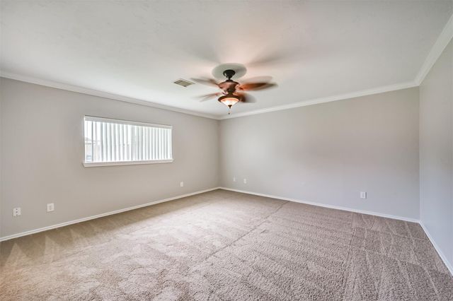 4901 Archway Drive, La Porte, TX 77571