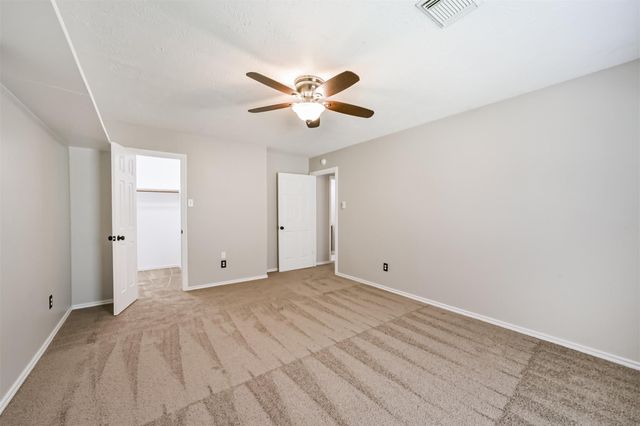 4901 Archway Drive, La Porte, TX 77571