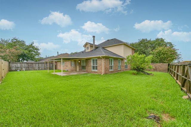 4901 Archway Drive, La Porte, TX 77571