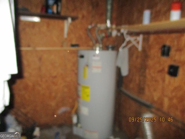 9182 SW Flat Shoals Rd. No Street Suffix, Covington, GA 30014