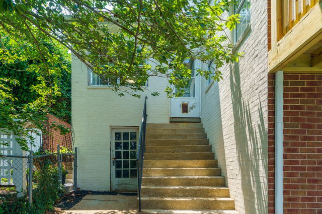 1003 E Brow Road, Lookout Mountain, TN 37350