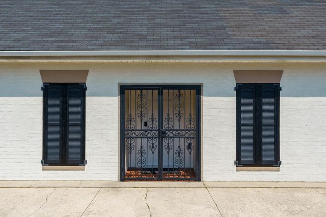 1003 E Brow Road, Lookout Mountain, TN 37350