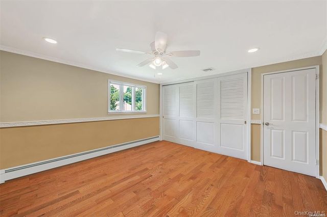 23 Barry Drive, Glen Cove, NY 11542