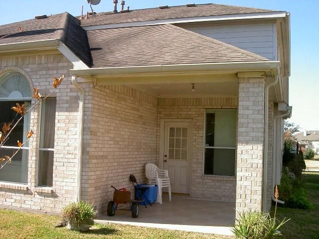 11126 Camino Oaks Drive, Houston, TX 77064