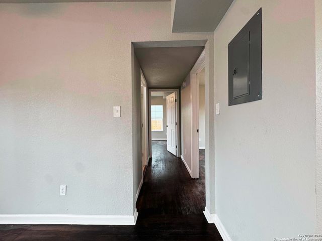 2815 S Pine, San Antonio, TX 78210