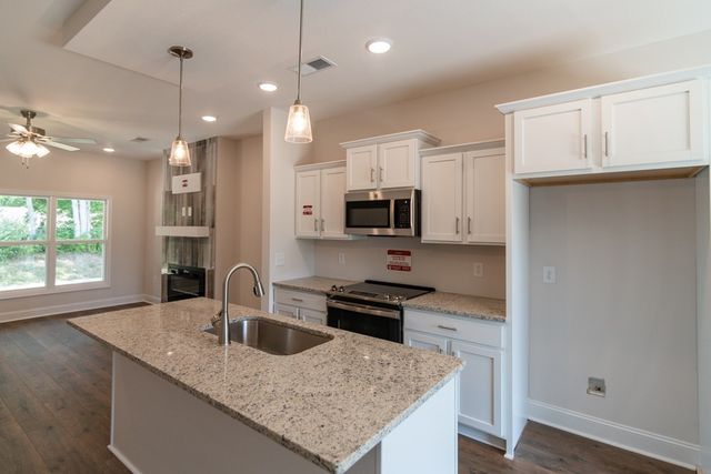 616 Southern Pass Run, Clarksville, TN 37043