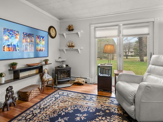 168 Place Road West, Hinesburg, VT 05461