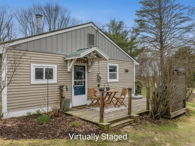 168 Place Road West, Hinesburg, VT 05461