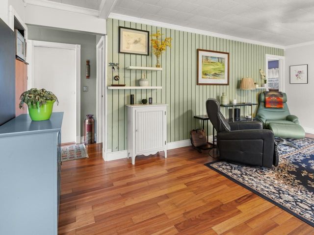 168 Place Road West, Hinesburg, VT 05461