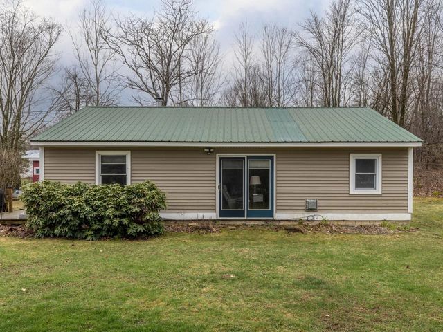168 Place Road West, Hinesburg, VT 05461