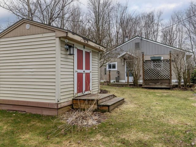 168 Place Road West, Hinesburg, VT 05461
