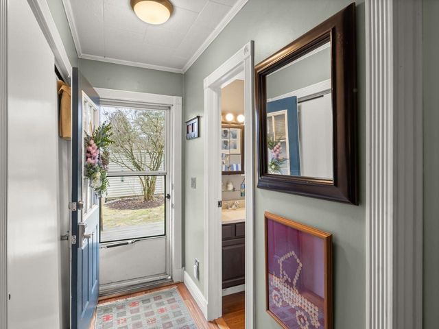 168 Place Road West, Hinesburg, VT 05461