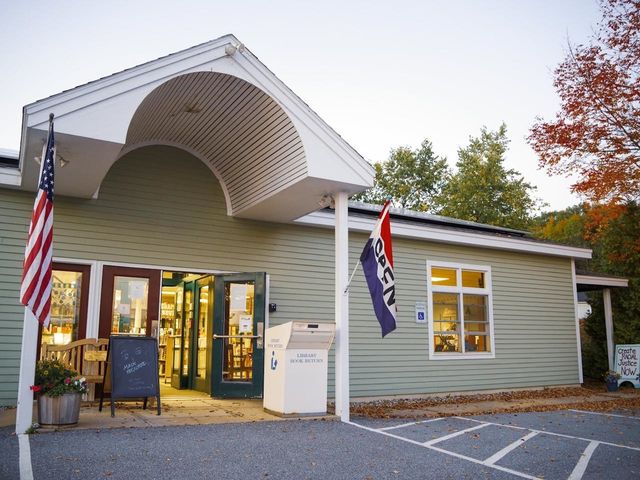 168 Place Road West, Hinesburg, VT 05461