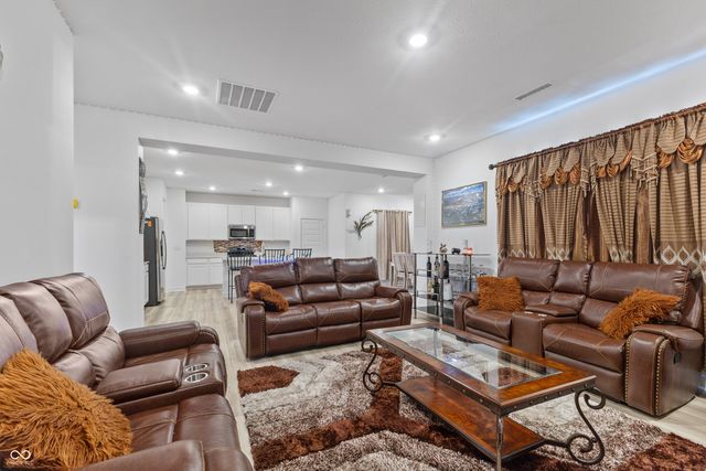 1384 Turnbridge Wls, Avon, IN 46123