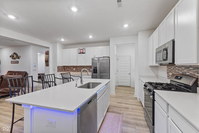1384 Turnbridge Wls, Avon, IN 46123