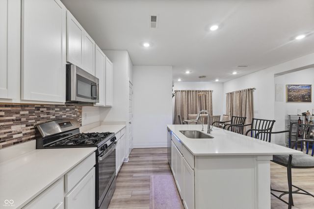 1384 Turnbridge Wls, Avon, IN 46123