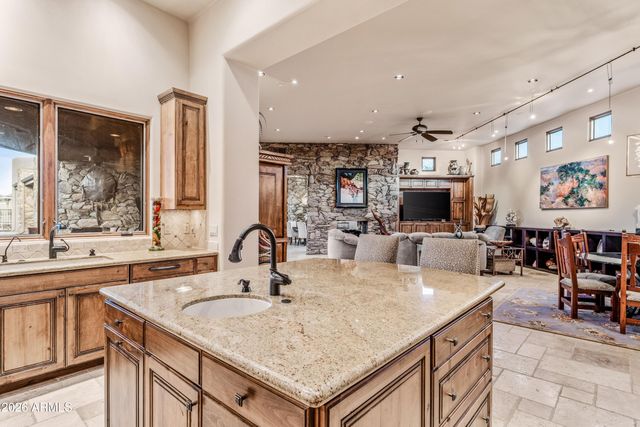 11306 E SALERO Drive, Scottsdale, AZ 85262