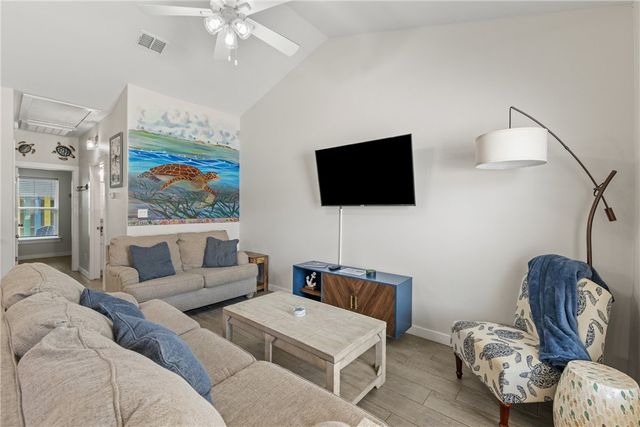 15117 KOKOMO Dr, Corpus Christi, TX 78418