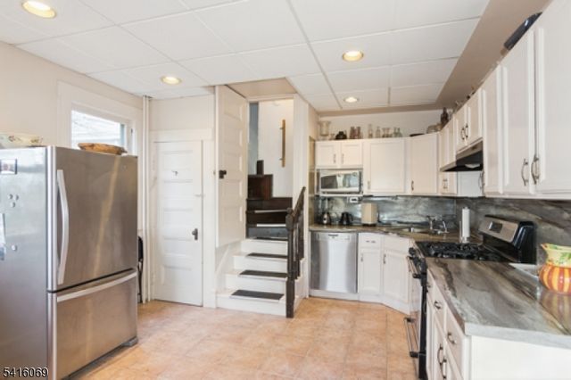 424 Saint Marks Ave, Westfield Town, NJ 07090