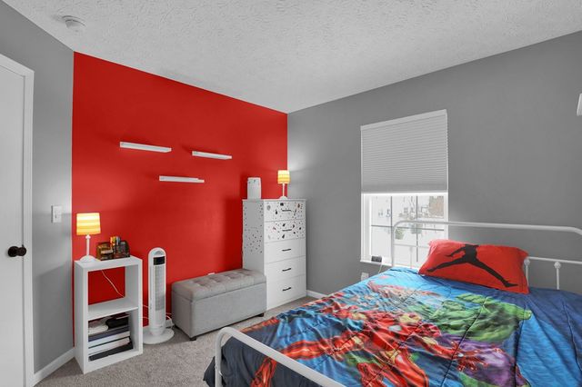 2106 Stoneside Drive, Hilliard, OH 43026