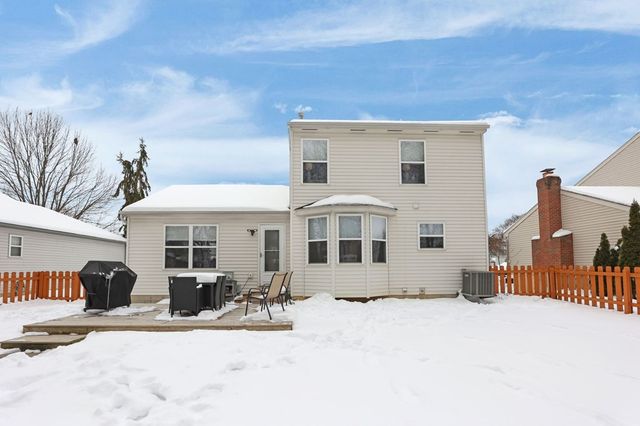 2106 Stoneside Drive, Hilliard, OH 43026